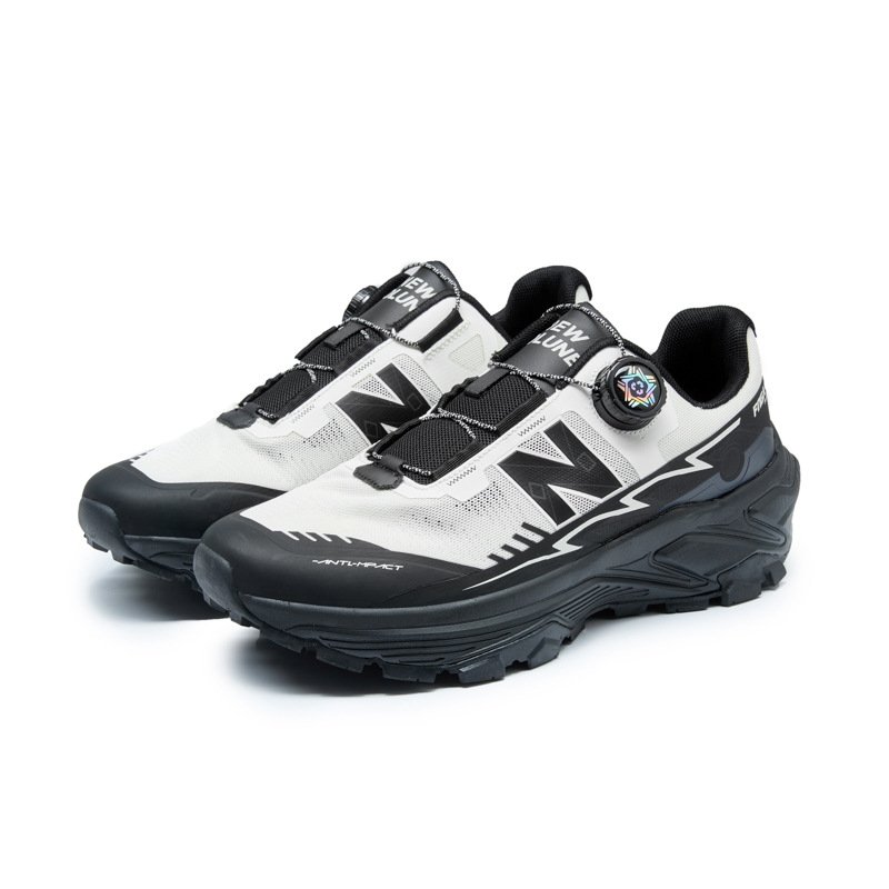 New Balance 777