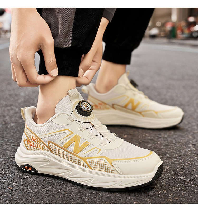 New Balance 933 - Image 12