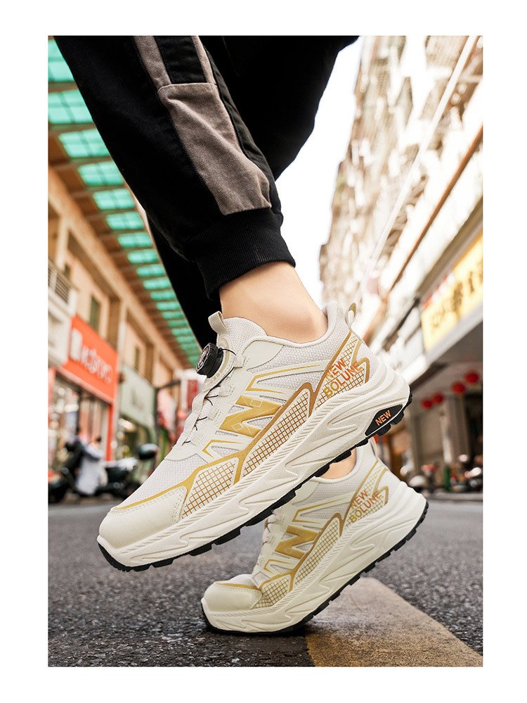 New Balance 933 - Image 17